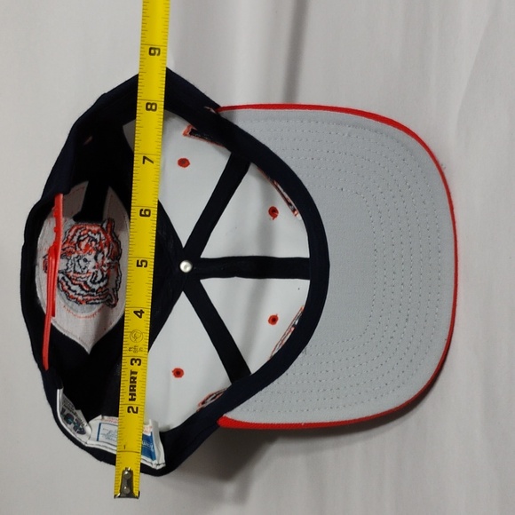 RARE! Bears Vintage Embroidered Logo Snap Back Cap 100% Wool (Office)